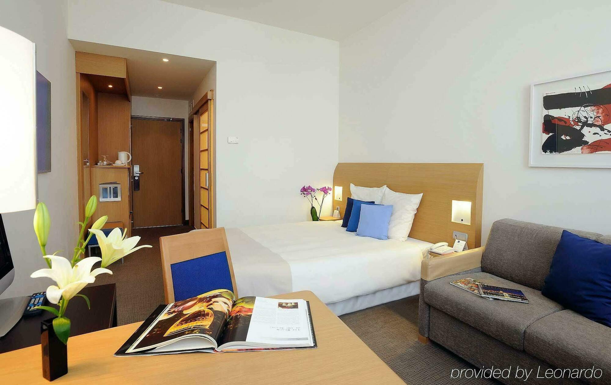 Novotel Danube 4*